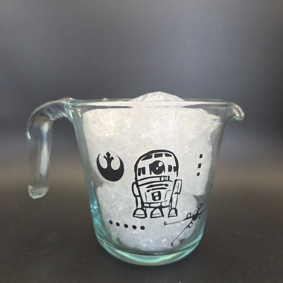 Pyrex x Star Wars Measuring Cup 2 Cups Darth Vader R2-D2 - Picture 2 of 5
